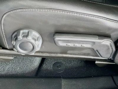 2022 Jeep Wrangler — photo 13 view
