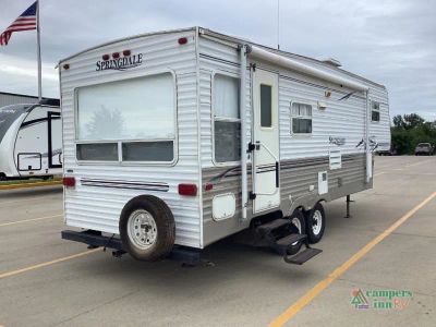 2006 Keystone RV Springdale — engine compartment view