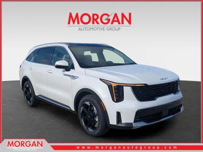 2026 Kia Sorento Hybrid EX in Snow White Pearl — front three-quarter view