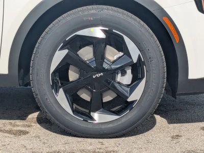 2026 Kia Sorento Hybrid — photo 11 view