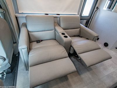 2026 Thor Motor Coach Chateau - Photo 10