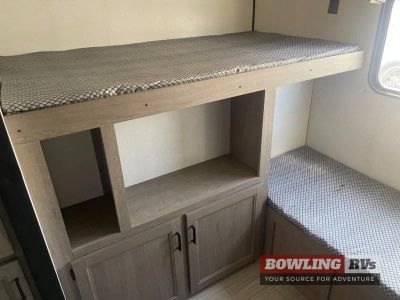 2021 Hideout 318BR — photo 22 view