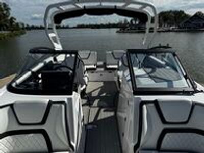 2025 Yamaha 252 S - Photo 21