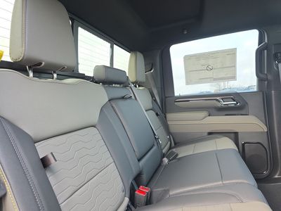 2026 Chevrolet Silverado 2500HD — photo 14 view