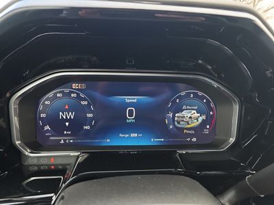 2026 Chevrolet Silverado 2500HD — photo 10 view