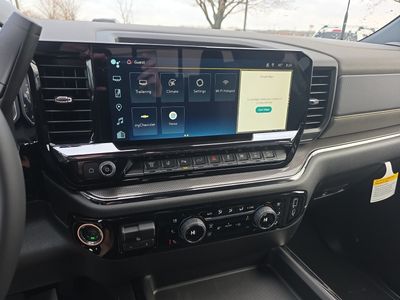2026 Chevrolet Silverado 2500HD — photo 11 view