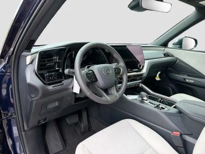 2026 Lexus TX — photo 28 view