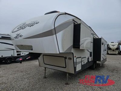 2016 Keystone RV Cougar - Photo 1