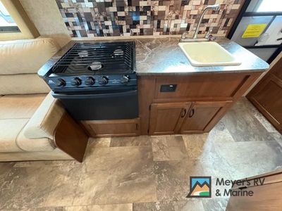 2016 Jayco Jay Feather - Photo 15