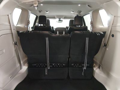 2023 Chrysler Pacifica — photo 11 view
