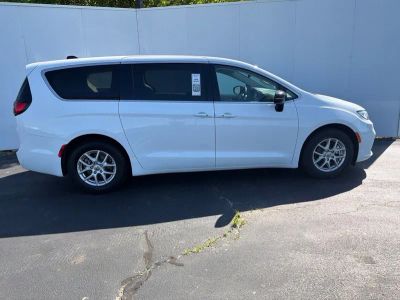 2024 Chrysler Pacifica — rear three-quarter view