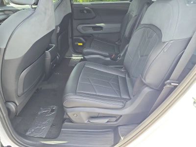 2027 Kia Telluride Hybrid — photo 17 view