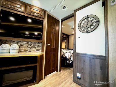 2021 Entegra Coach Accolade — photo 21 view