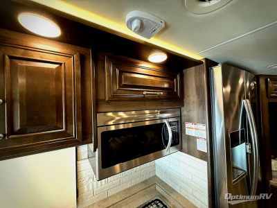 2021 Entegra Coach Accolade — photo 17 view