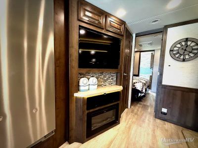 2021 Entegra Coach Accolade — photo 19 view