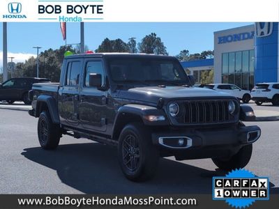 2024 Jeep Gladiator - Photo 1