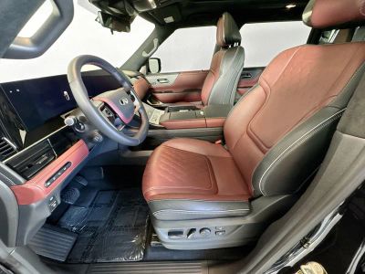 2025 INFINITI QX80 - Photo 5