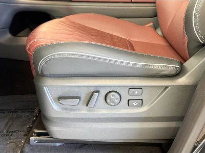 2025 INFINITI QX80 - Photo 12