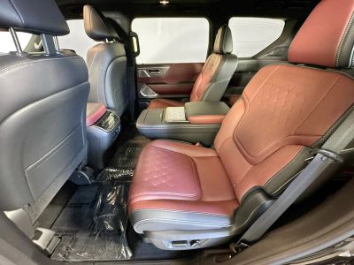 2025 INFINITI QX80 - Photo 21