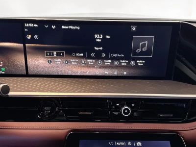 2025 INFINITI QX80 - Photo 16