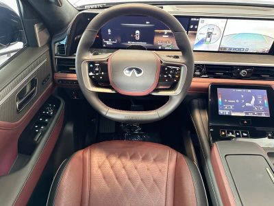 2025 INFINITI QX80 - Photo 22
