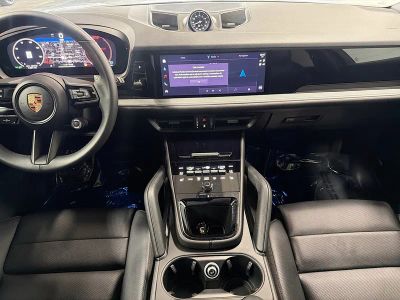2026 Porsche Cayenne — photo 19 view