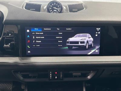 2026 Porsche Cayenne — photo 29 view