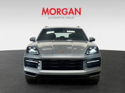 2026 Porsche Cayenne — photo 9 view