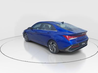 2024 Hyundai Elantra - Photo 5
