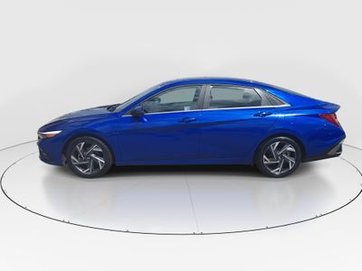2024 Hyundai Elantra - Photo 4