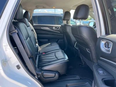 2017 INFINITI QX60 — rear three-quarter view