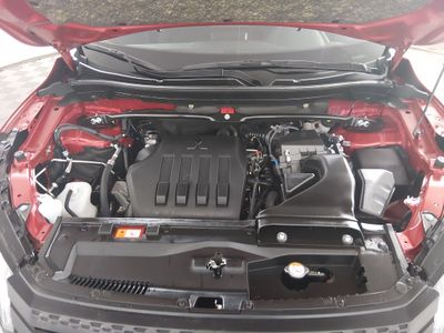 2025 Mitsubishi Eclipse Cross - Photo 9