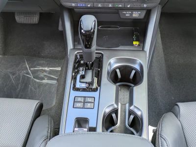 2026 Subaru Outback — photo 16 view