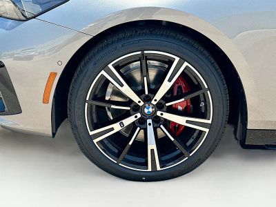 2027 BMW 5 Series — photo 24 view