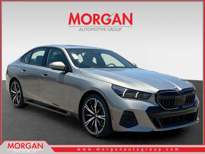 2027 BMW 5 Series 530i in Oxide Grey Metallic — front three-quarter view