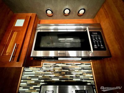 2017 Augusta RV Ambition — photo 7 view