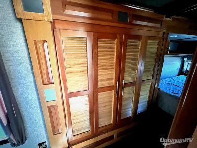 2017 Augusta RV Ambition — photo 20 view
