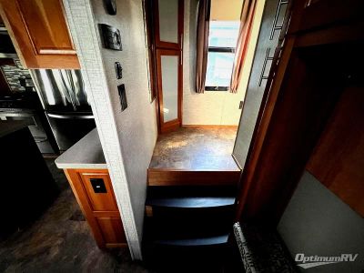 2017 Augusta RV Ambition — photo 13 view