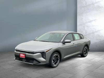 2026 Kia K4 — front three-quarter view