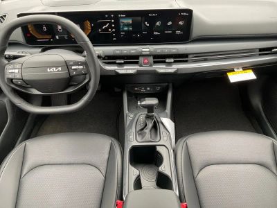 2026 Kia K4 — photo 12 view