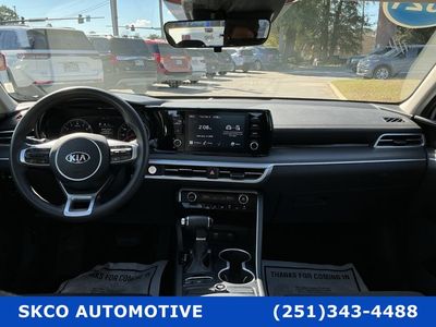 2021 Kia K5 - Photo 11