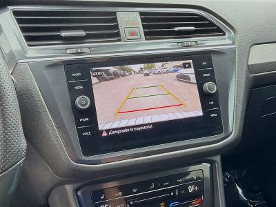 2023 Volkswagen Tiguan — photo 12 view