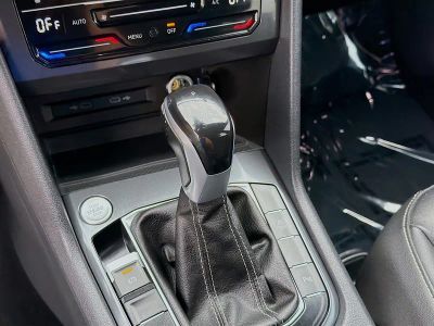 2023 Volkswagen Tiguan — photo 14 view