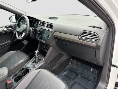 2023 Volkswagen Tiguan — photo 33 view