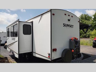 2022 CrossRoads RV Sunset Trail Super Lite - Photo 11