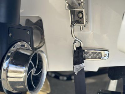 2025 Malibu Boats 25 LSV - Photo 12