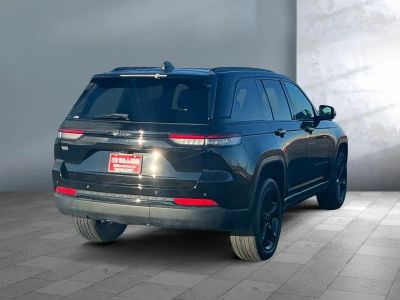 2023 Jeep Grand Cherokee - Photo 6