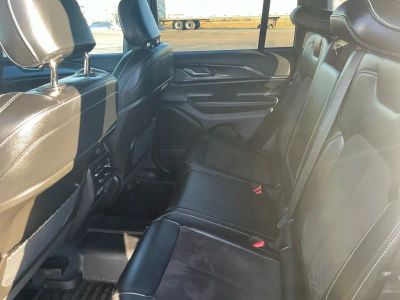 2023 Jeep Grand Cherokee - Photo 16