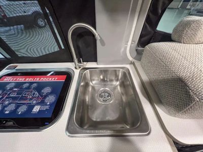 2024 Winnebago SOLIS POCKET - Photo 9
