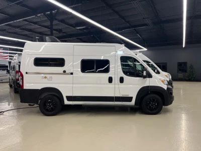 2024 Winnebago SOLIS POCKET - Photo 13